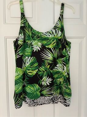 White House Black Market Black & Green Tropical Leaf Camisole